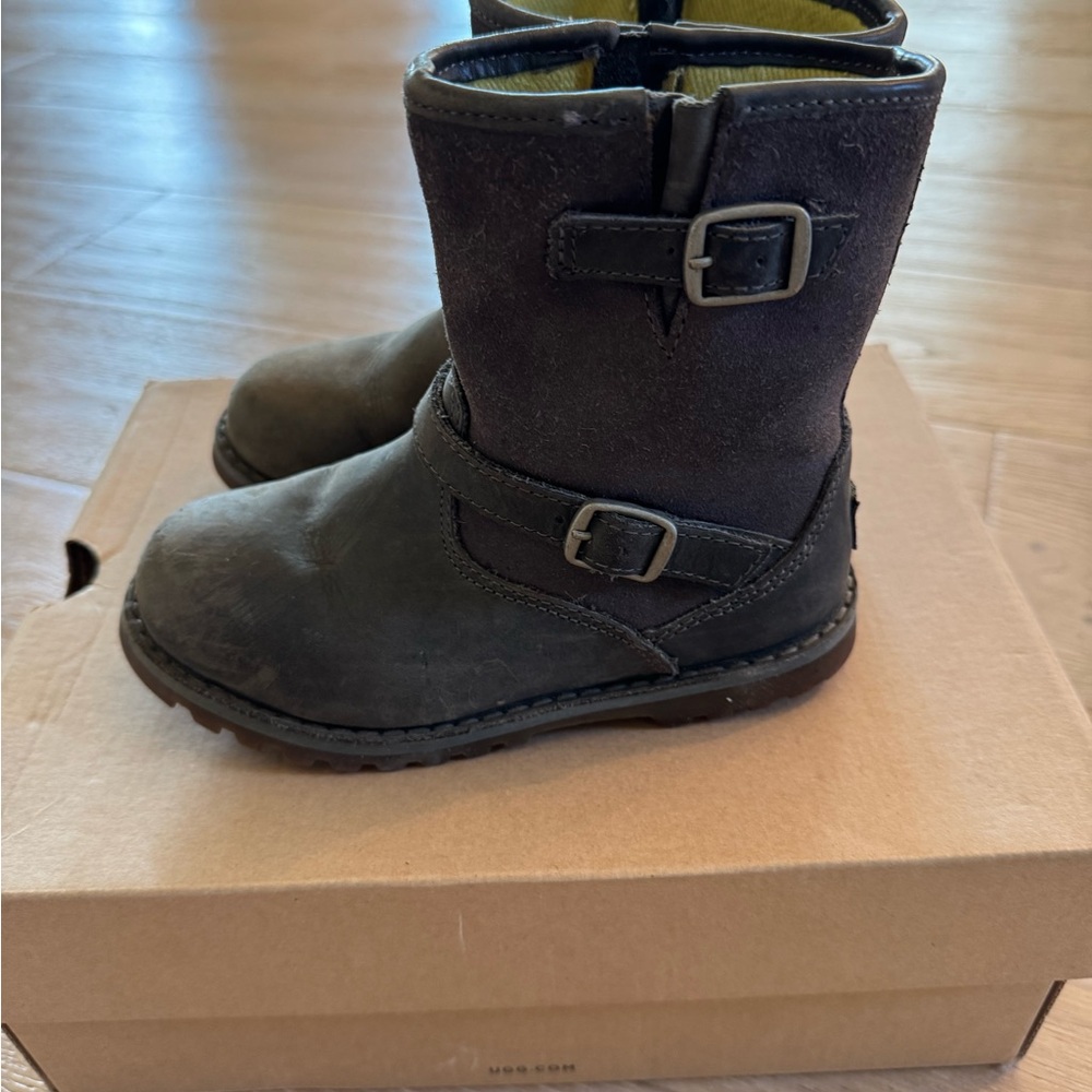 UGG Kids Harwell Boots - Picture 4 of 6